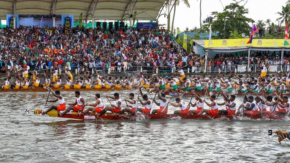 പുന്നമടയിൽ വള്ളംകളി ആവേശം; ഓളപ്പരപ്പിലെ ഒളിമ്പിക്സിന് ഇനി മണിക്കൂറുകൾ മാത്രം