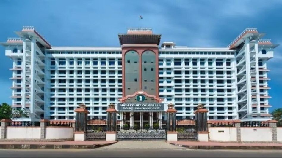 ആഗോള അയ്യപ്പ സംഗമം: വിശദീകരണം തേടി ഹൈക്കോടതി, ചെലവിലും ഫണ്ടിലും ചോദ്യം 