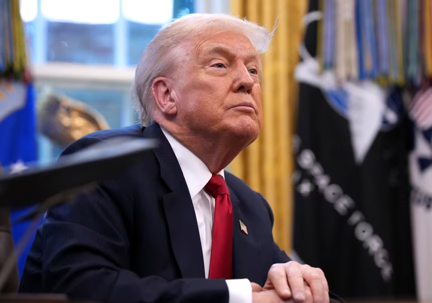 Trump holds Venezuela Oval Office meeting amid growing questions about his military moves