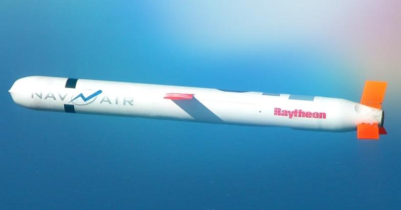 ഇറാന്റെ മിസൈൽ വർഷത്തിന് മറുപടിയായി ടോമാഹോക്കുകളും ബങ്കർ ബസ്റ്ററുകളും പ്രയോഗിച്ച് അമേരിക്കയും ഇസ്രായേലും