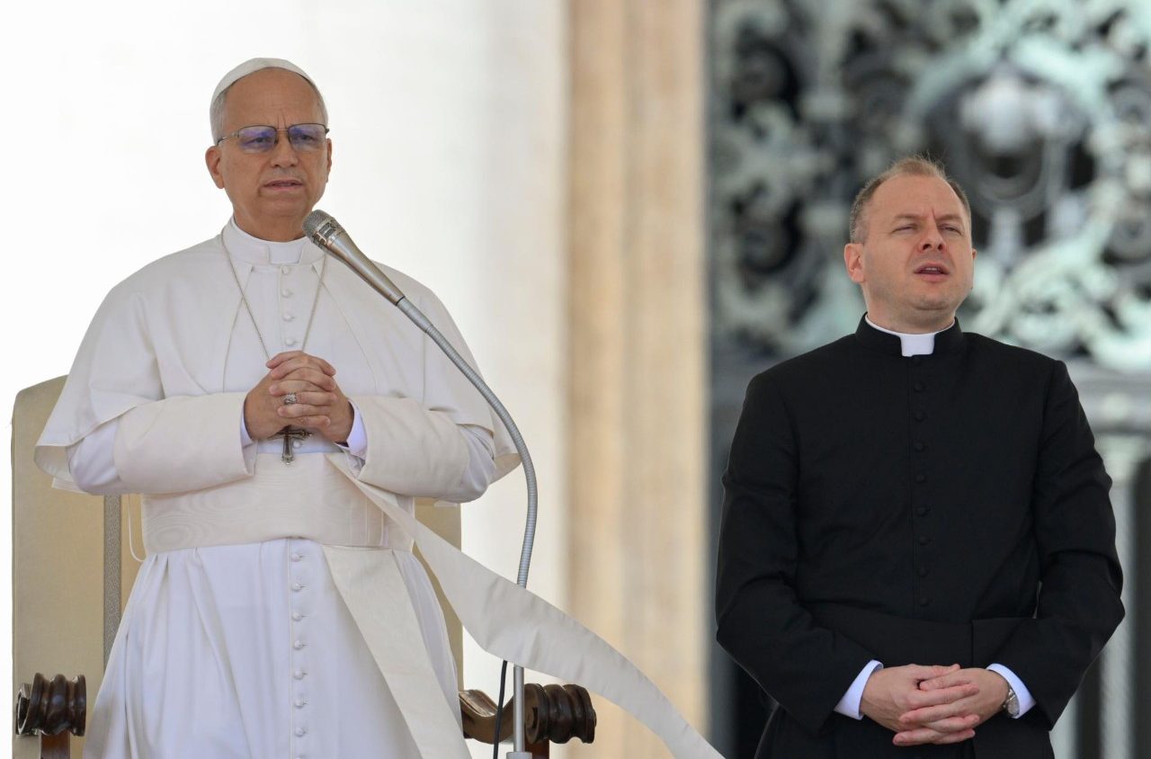 സുഡാനിലെ ജനത്തിന് പ്രത്യാശയും അന്തസ്സും സമാധാനവും തിരികെ നൽകണം: ലിയോ പാപ്പാ