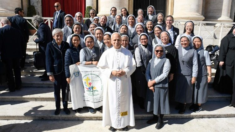 ലോകത്തിന്റെ അതിർത്തികൾ വരെ പ്രത്യാശയുടെ സാക്ഷികളാകാൻ സമർപ്പിതരെ ക്ഷണിച്ച് ലിയോ പതിനാലാമൻ പാപ്പാ