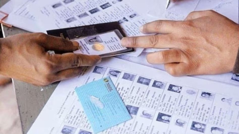തീവ്ര വോട്ടർ പട്ടിക പരിഷ്കരണം ഉടൻ; തീയതി നാളെ പ്രഖ്യാപിക്കും, ആദ്യ ഘട്ടത്തിൽ 10-15 സംസ്ഥാനങ്ങൾ ഉണ്ടായേക്കും