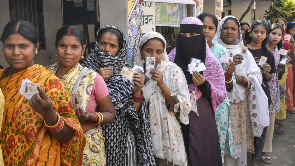 ബിഹാർ ഒന്നാം ഘട്ട വോട്ടെടുപ്പ് 64.46% പോളിംഗോടെ സമാപിച്ചു; ചരിത്രത്തിലെ ഏറ്റവും ഉയർന്ന പോളിംഗ്; സംഘർഷം, ആരോപണങ്ങൾ