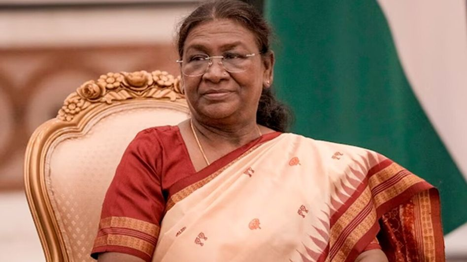 ചരിത്ര നിമിഷം! രാഷ്ട്രപതി ദ്രൗപതി മുർമ്മുവിന്റെ അഗോള, ബോട്സ്വാന പര്യടനത്തിന് തുടക്കം