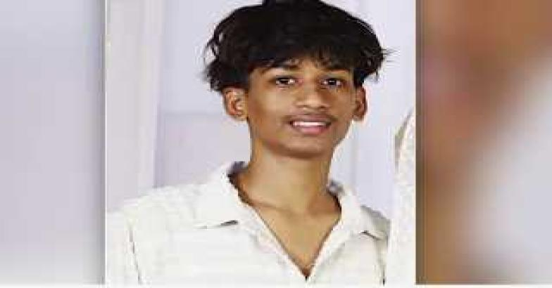 പാലക്കാട് കണ്ണാടി സ്കൂൾ പത്താം ക്ലാസ് വിദ്യാർത്ഥി വീട്ടിൽ ജീവനൊടുക്കിയ നിലയിൽ