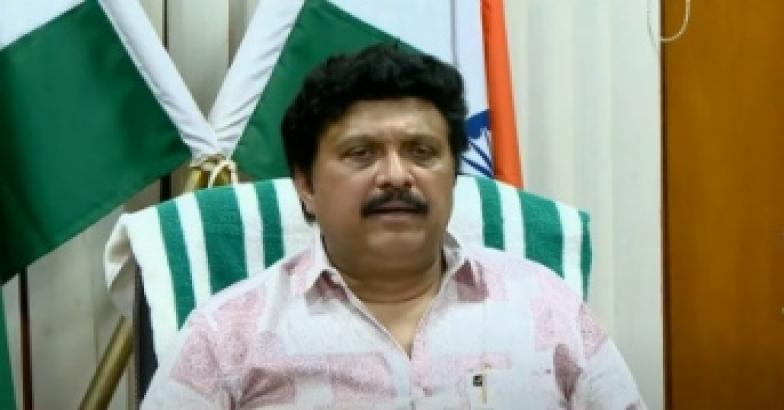 'മര്യാദയോടെ പെരുമാറണം'; മോട്ടോര്‍ വെഹിക്കിള്‍ ഉദ്യോഗസ്ഥരുടെ പെരുമാറ്റം നന്നാവണമെന്ന് മന്ത്രി കെ ബി ഗണേഷ് കുമാര്‍