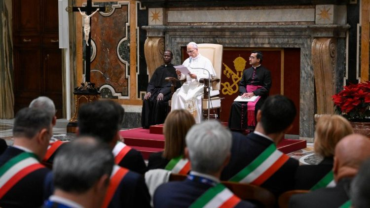 Pope Leo: Gambling ruins families