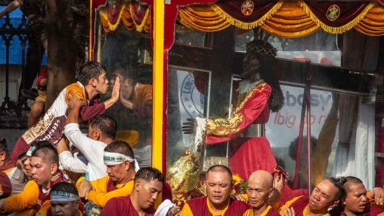 Philippines: Record number of people attend Black Nazarene celebrations