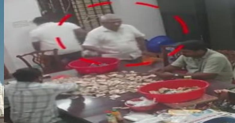 പുത്തൻപ്പള്ളിയിലെ നേർച്ചപ്പണം എണ്ണി തിട്ടപ്പെടുത്തുന്നതിനിടെ മോഷണം