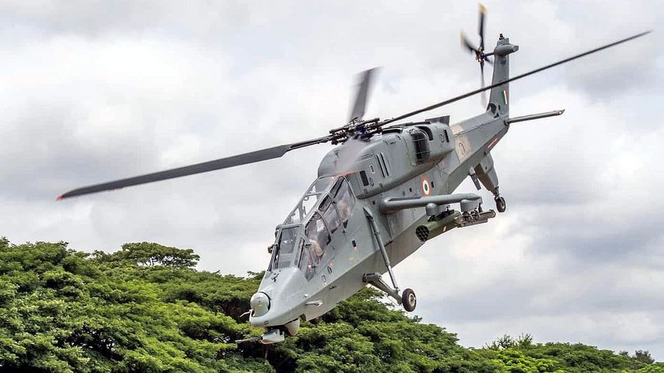 വ്യോമ-കര പോരാട്ടവീര്യം കൂട്ടി ഇന്ത്യൻ സൈന്യം; ആകാശക്കരുത്തറിയിച്ച് പ്രചണ്ഡും അപ്പാച്ചെയും