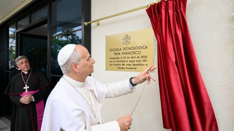 Pope Leo visits Pope Francis Technology School in Equatorial Guinea
