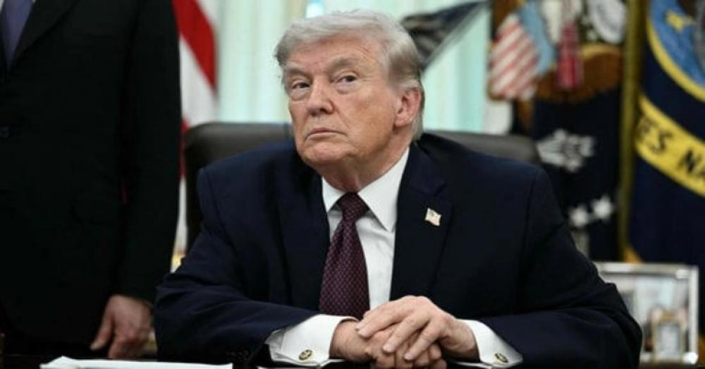 ഇന്ധനവില പിടിച്ചുനിർത്താൻ ട്രംപിന്റെ നിർണ്ണായക നീക്കം; കപ്പൽ ഗതാഗത നിയമങ്ങളിൽ വീണ്ടും ഇളവ് പ്രഖ്യാപിച്ചു