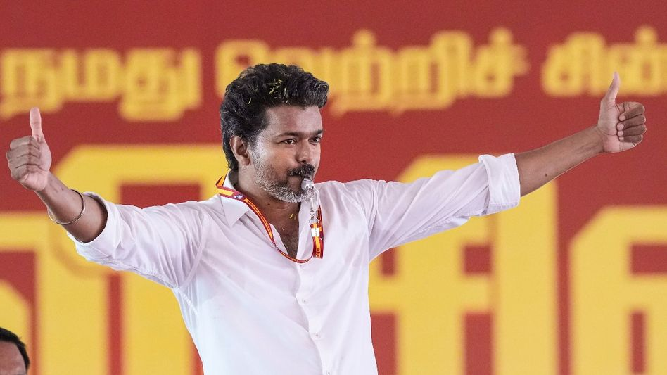 വിജയ്ക്ക് ഇനി സർക്കാർ രൂപീകരിക്കാം; ടിവികെയ്ക്ക് പിന്നിൽ അണിനിരന്ന് വിസികെ