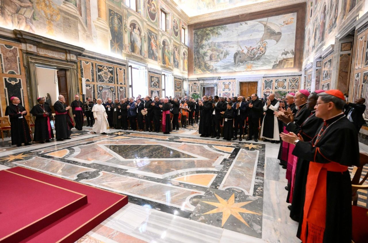 Pope Leo XIV invites Church to participate in World Mission Sunday