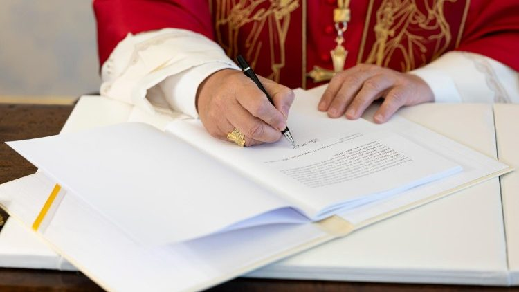 Audiobook of Pope Leo XIV’s Encyclical "Magnifica humanitas" now available