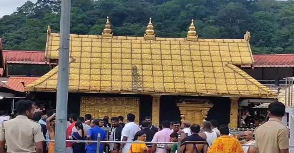 മേൽക്കൂര കഴുകി വൃത്തിയാക്കി; ശബരിമല ശ്രീകോവിലിന്റെ സ്വർണം പൊതിഞ്ഞ മേൽക്കൂരയിൽ വീണത് നെയ്യ് തന്നെയെന്ന് സ്ഥിരീകരിച്ചു