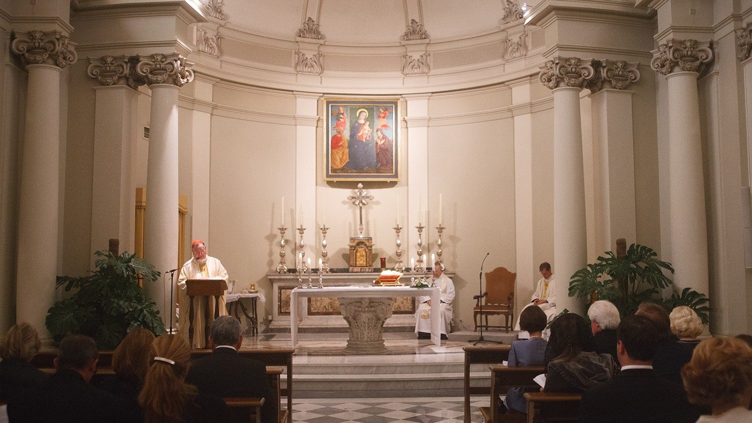 Vatican Dicastery: A layperson cannot deliver homily at Mass