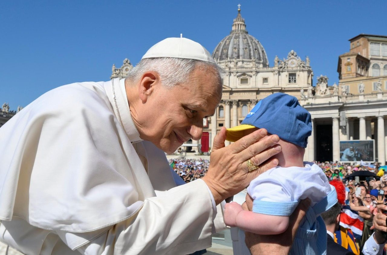Vatican publishes Preparatory Document for October Meeting on 'Amoris Laetitia'