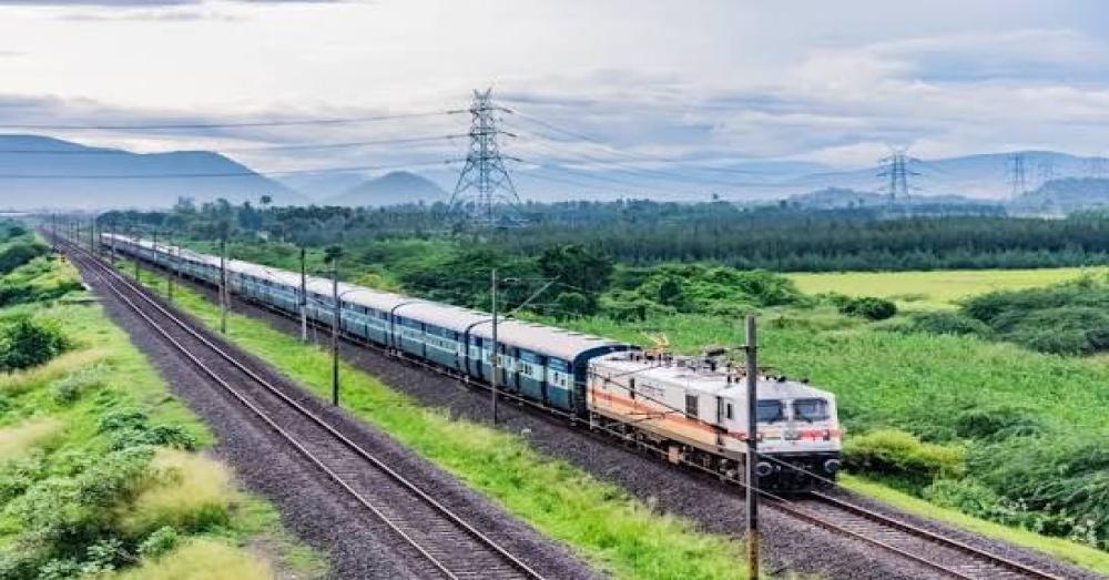 കരാർ കമ്പനി പിന്മാറി; കോഴിക്കോട് അടക്കം മൂന്ന് സ്റ്റേഷനുകളിലെ റെയിൽവേ ഫുഡ് ട്രക്ക് പദ്ധതി പ്രതിസന്ധിയിൽ