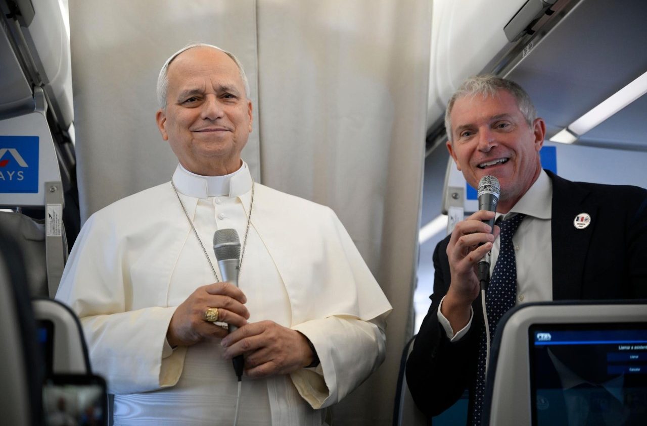Pope aboard papal plane: ‘I travel to France to proclaim Christ’s peace’